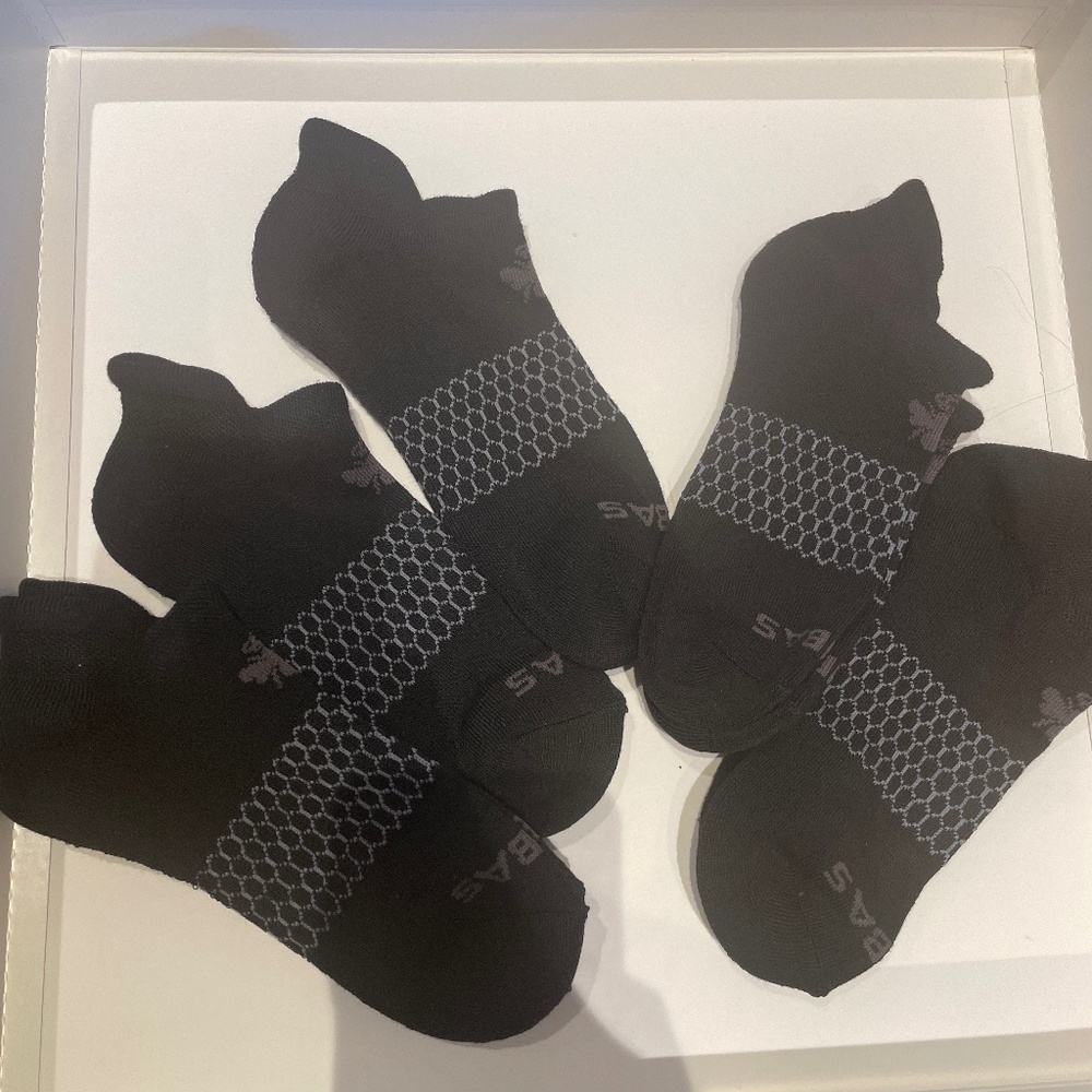 Bombas black socks Ankle Socks Lot Of 5 pairs Black Size medium NEW